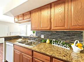 6633 W Airport Boulevard 1306, Houston TX 77035