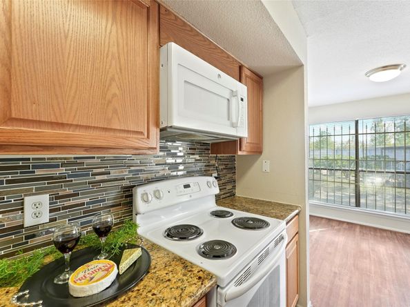 6633 W Airport Boulevard 1306, Houston TX 77035