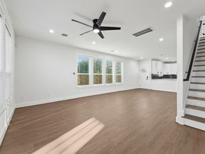 4208 Castor B, Houston TX 77022