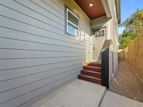 4208 Castor B, Houston TX 77022