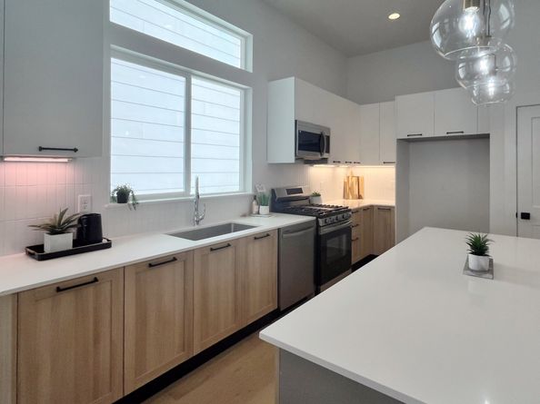 303 Marcella Street F, Houston TX 77091