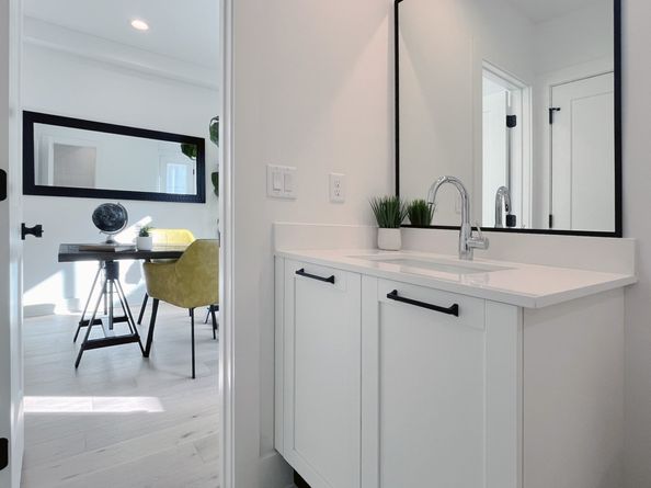 303 Marcella Street F, Houston TX 77091