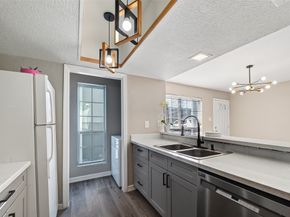 781 Country Place Drive 2054, Houston TX 77079