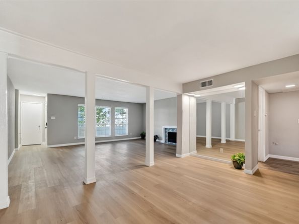 781 Country Place Drive 2054, Houston TX 77079