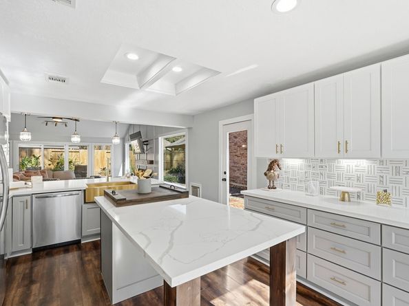 3422 Beech Point Drive, Houston TX 77345