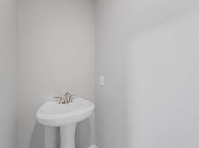 7912 Cypress Street, Houston TX 77012