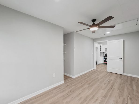 7912 Cypress Street, Houston TX 77012