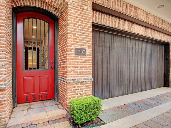 1307 Rosedale Street, Houston TX 77004