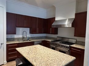 3388 Sage Road 101, Houston TX 77056