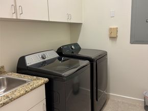 3388 Sage Road 101, Houston TX 77056