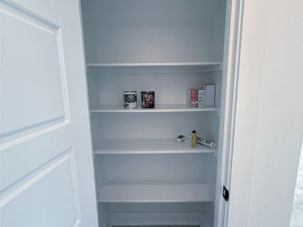 1058 Mansfield Street, Houston TX 77091