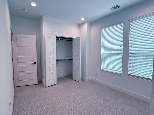 1058 Mansfield Street, Houston TX 77091