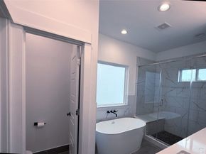 1058 Mansfield Street, Houston TX 77091