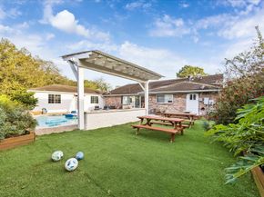 10402 Huntington Point Drive, Houston TX 77099