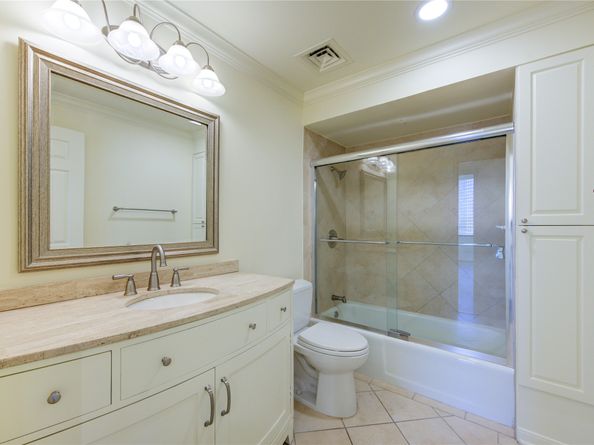 14 Greenway Plaza 12R, Houston TX 77046