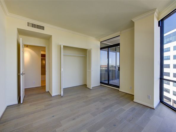 14 Greenway Plaza 12R, Houston TX 77046