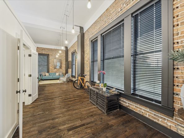 915 Franklin Street 2F, Houston TX 77002