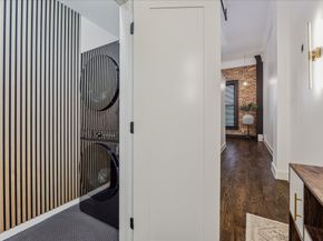 915 Franklin Street 2F, Houston TX 77002