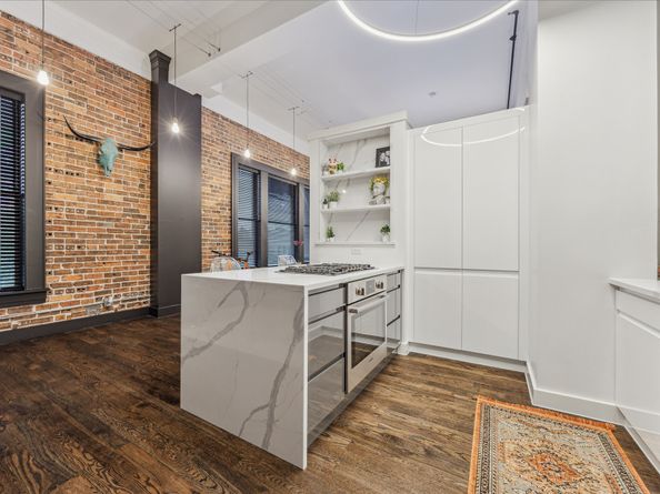 915 Franklin Street 2F, Houston TX 77002