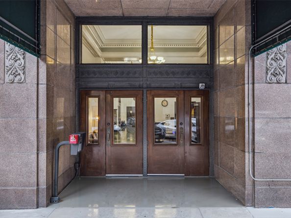 915 Franklin Street 2F, Houston TX 77002