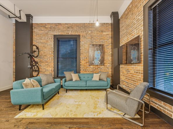 915 Franklin Street 2F, Houston TX 77002