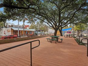 915 Franklin Street 2F, Houston TX 77002