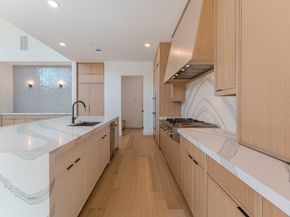 26 Squire Creek Way, The Woodlands TX 77389