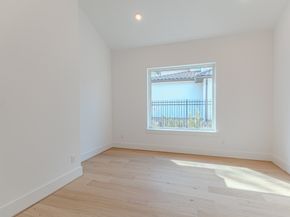 26 Squire Creek Way, The Woodlands TX 77389