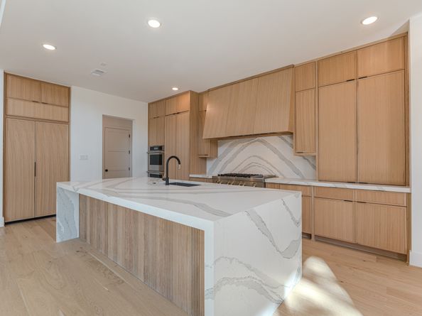 26 Squire Creek Way, The Woodlands TX 77389