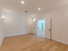 26 Squire Creek Way, The Woodlands TX 77389