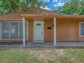 5962 Willow Glen Drive, Houston TX 77033