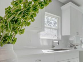 6705 Roanoke St, Houston TX 77028