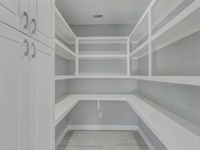 6705 Roanoke St, Houston TX 77028