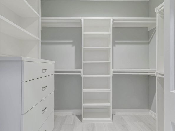 6705 Roanoke St, Houston TX 77028