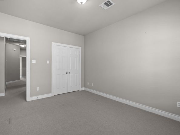 9128 Lakes At 610 Drive, Houston TX 77054