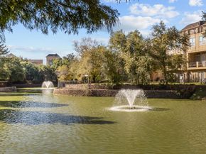 9128 Lakes At 610 Drive, Houston TX 77054