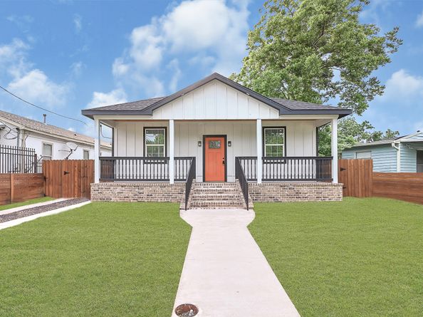 2412 Lucas Street, Houston TX 77026