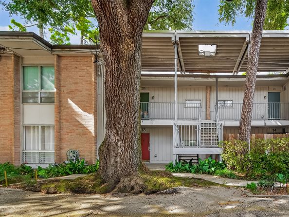 8211 Katy Freeway 19, Houston TX 77024