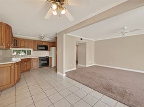 8211 Katy Freeway 19, Houston TX 77024