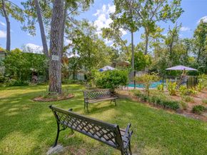 8211 Katy Freeway 19, Houston TX 77024