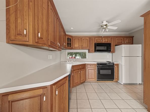 8211 Katy Freeway 19, Houston TX 77024