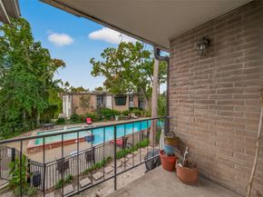 8211 Katy Freeway 19, Houston TX 77024