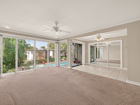 8211 Katy Freeway 19, Houston TX 77024