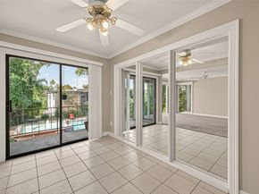 8211 Katy Freeway 19, Houston TX 77024