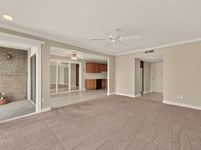 8211 Katy Freeway 19, Houston TX 77024