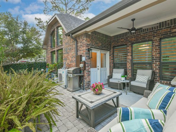 17902 Arapaho Hill Lane, Humble TX 77346