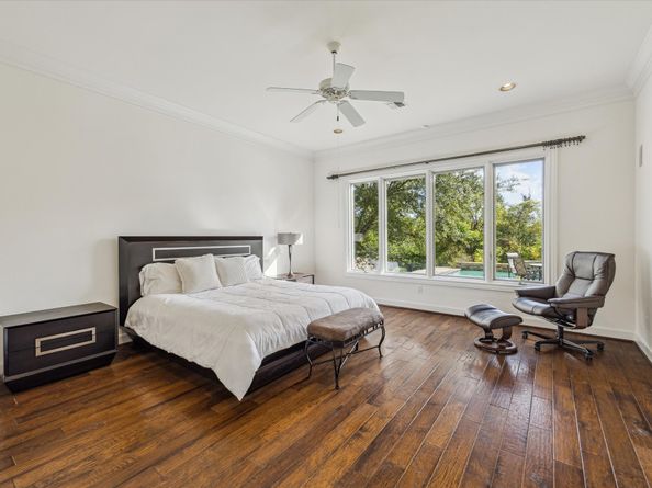 10243 Pineland Drive, Houston TX 77024