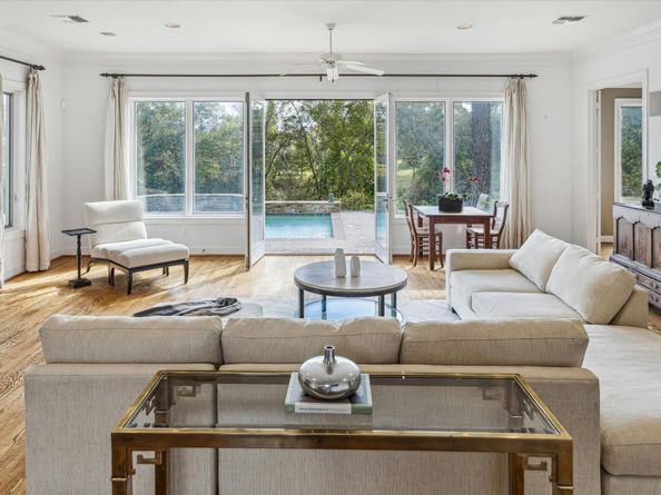 10243 Pineland Drive, Houston TX 77024