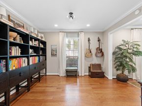 991 Curtin Street, Houston TX 77018