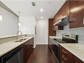 5925 Almeda Road 11508, Houston TX 77004